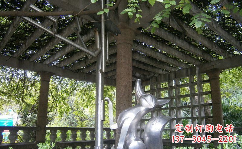 内江动物铜雕——公园狐狸与乌鸦小品