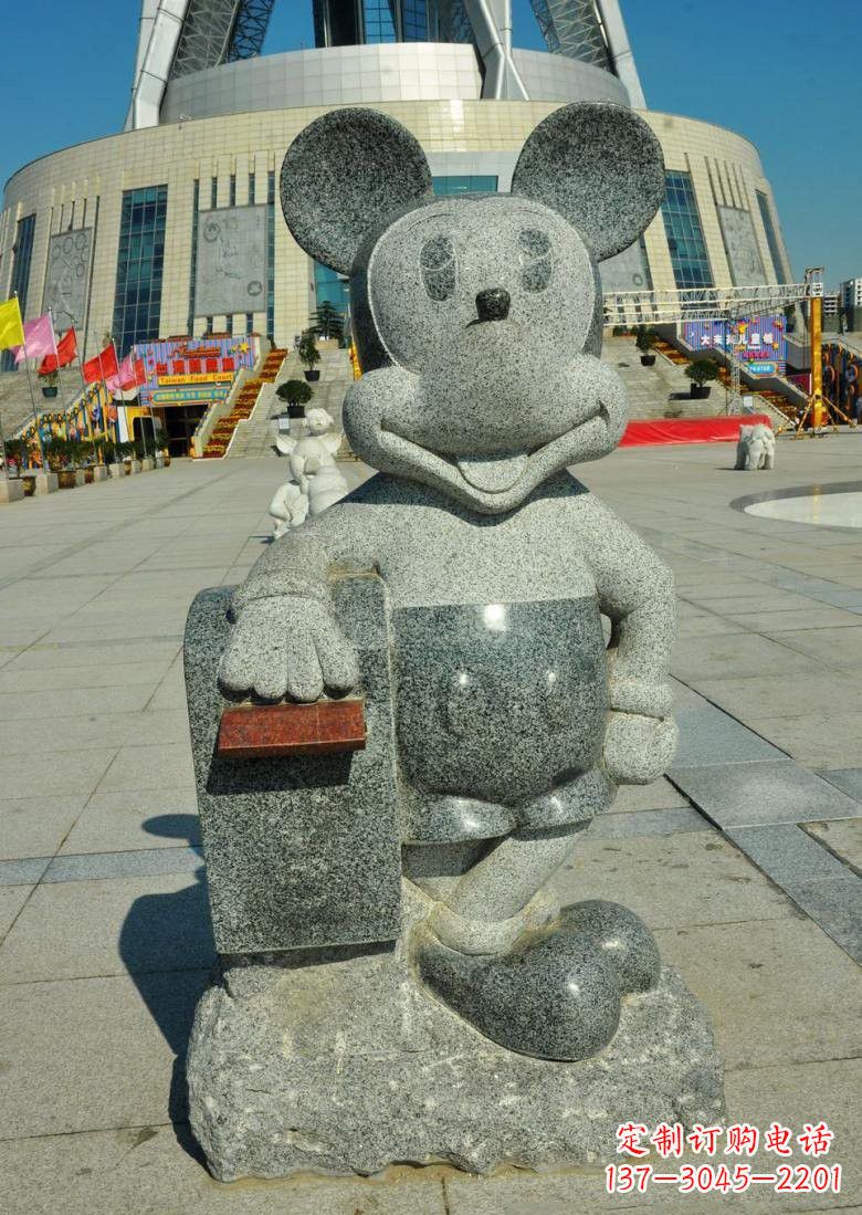 内江令人惊叹的米老鼠塑像