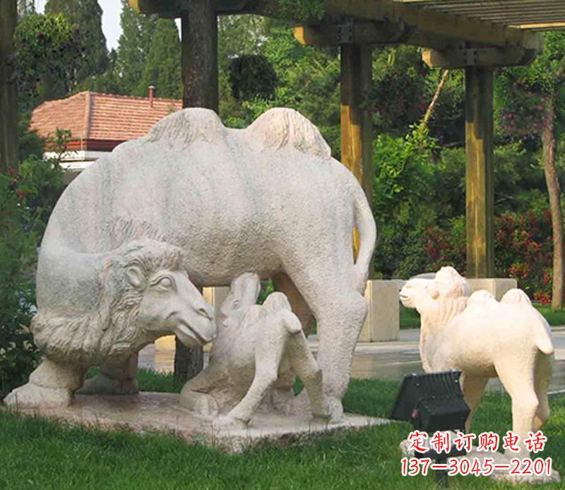 内江高端定制工艺骆驼雕塑