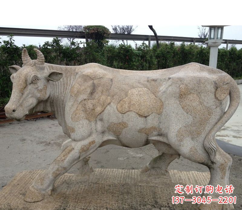 内江中领雕塑精美绝伦的奶牛石雕