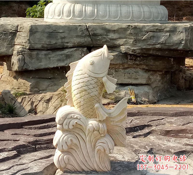 内江公园喷水鲤鱼石雕