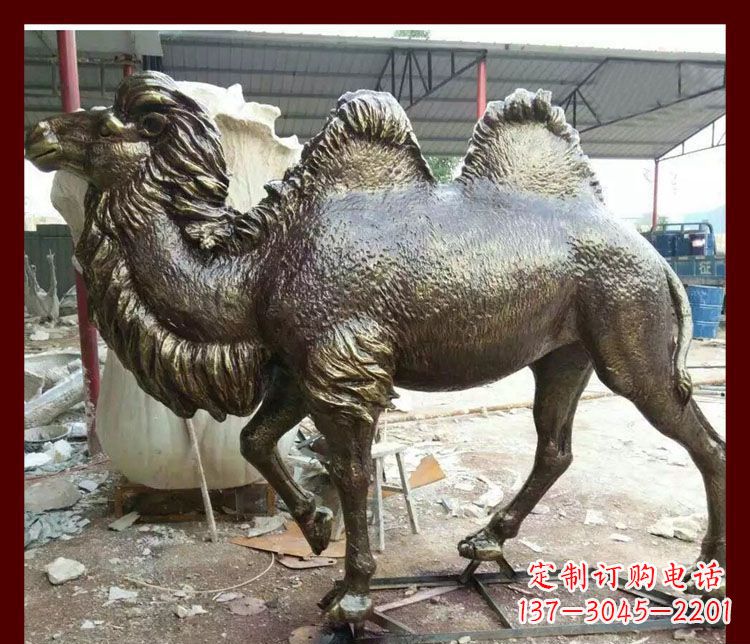 内江双峰骆驼铜雕塑,精美绝伦