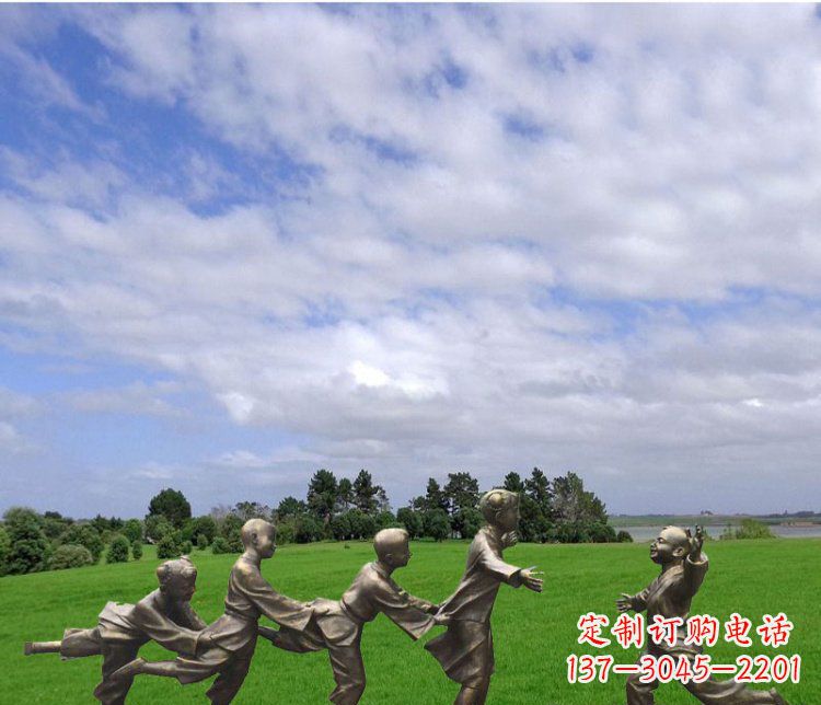 内江铜雕老鹰抓小鸡游戏人物雕塑