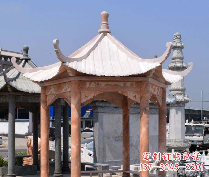 内江公园晚霞红石雕凉亭