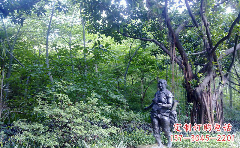 内江公园西方女人人物铜雕