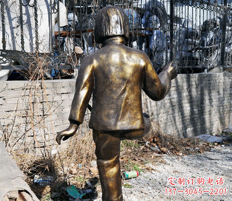 内江纯正艺术——公园小女孩踢毽子铜雕