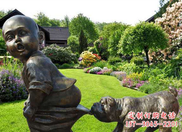内江小孩咬小狗大雕塑