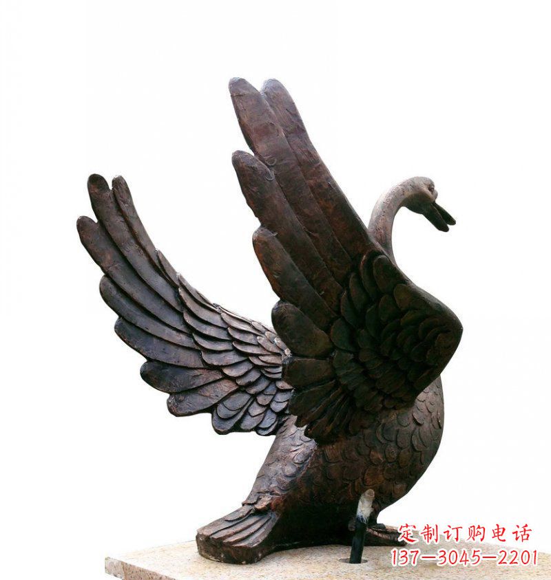 内江欣赏翱翔的天鹅铜雕
