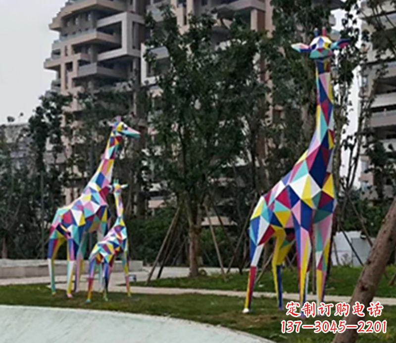 内江精美高雅的长颈鹿雕塑