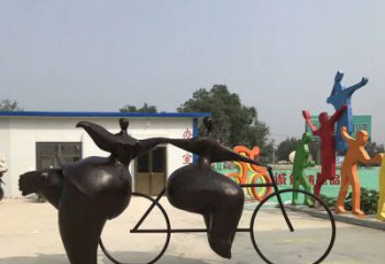 内江青春无悔，精致自行车雕塑