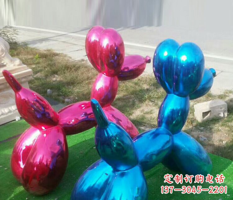 内江中领雕塑:精美不锈钢小狗雕塑,给您带来温馨的家庭氛围!