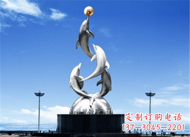 内江欢腾动物——勇敢的海豚雕塑