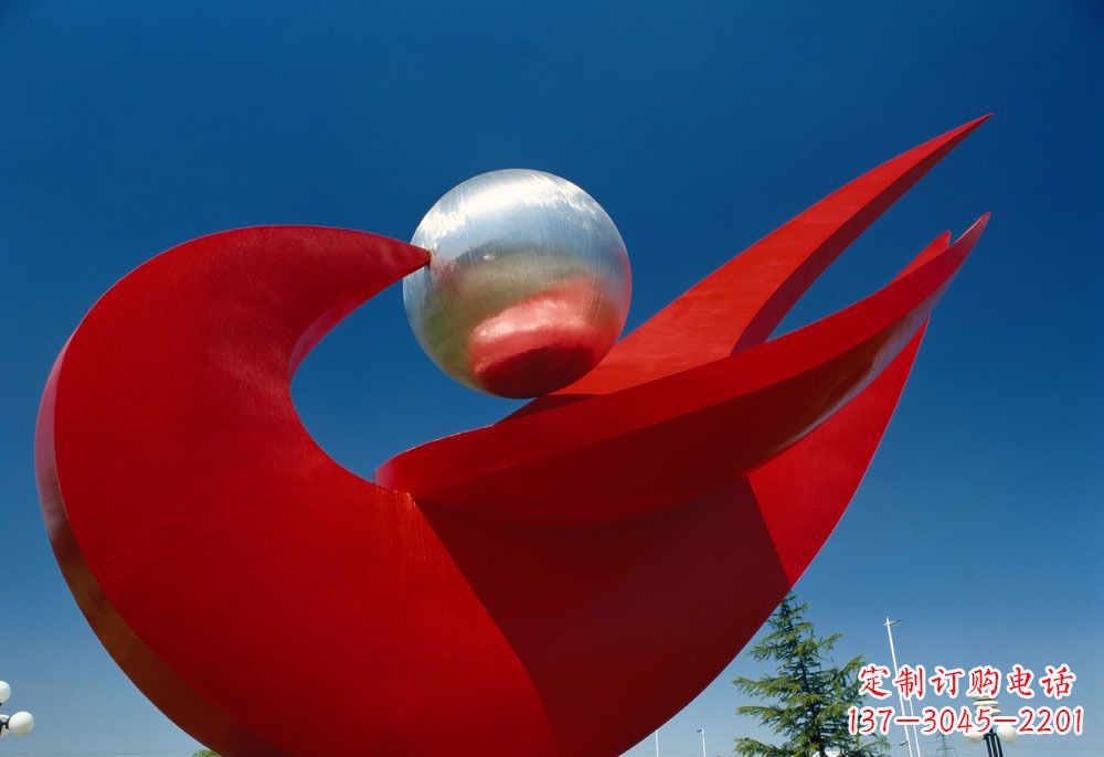 内江优雅而高雅的和平鸽雕塑