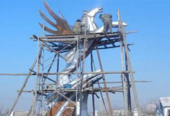 内江不锈钢飞马雕塑，给广场一个灵动之美