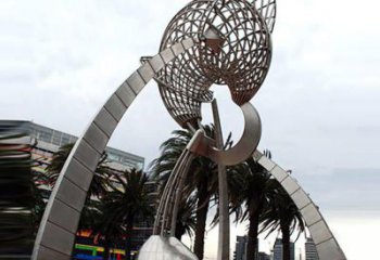 内江汇聚海洋精髓，深邃且富有艺术感的不锈钢海螺雕塑