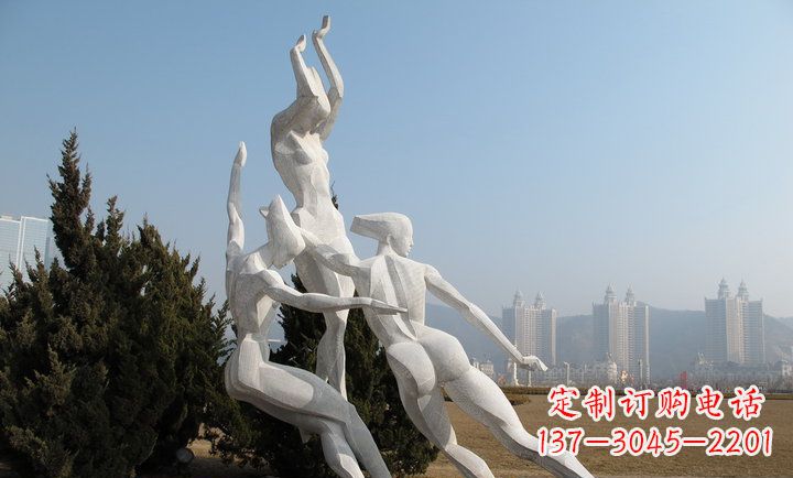 内江中领雕塑:优雅动人的不锈钢滑冰女孩雕塑