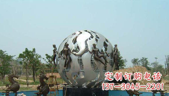 内江高雅大气不锈钢圆球喷泉雕塑
