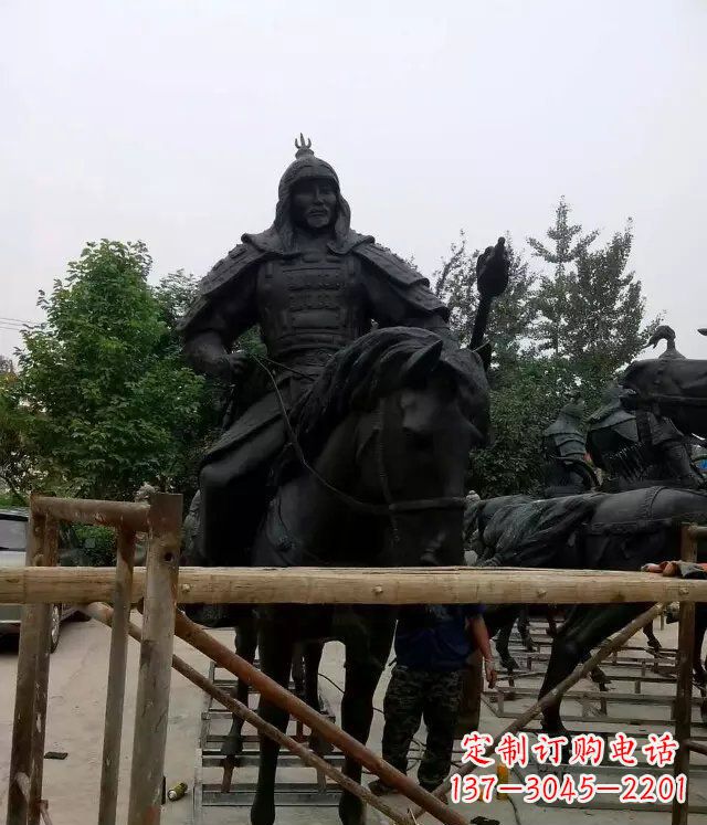 内江浪漫古将骑马铜雕,让您感受古代将军的风采!