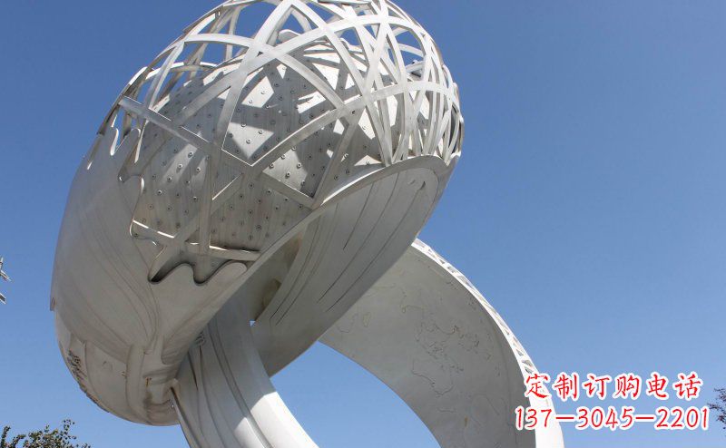 内江中领雕塑珠宝戒指雕塑是一款以不锈钢为原材…