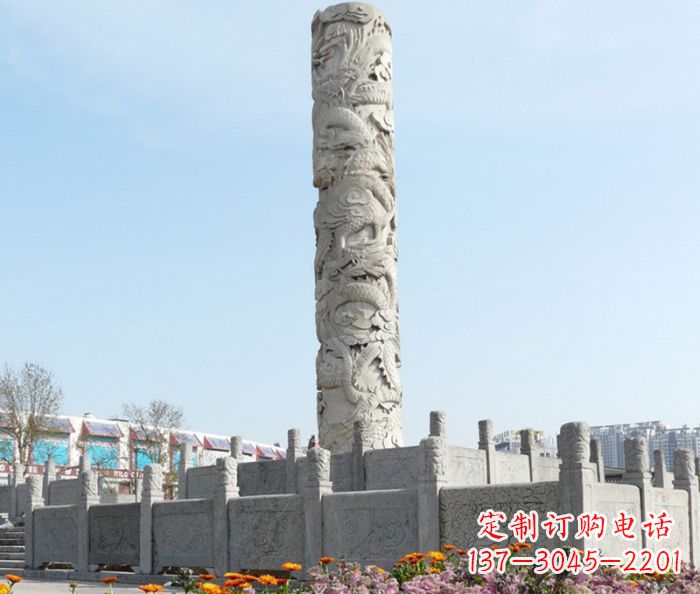 内江广场景观大理石龙柱石雕,展现神秘传统风采