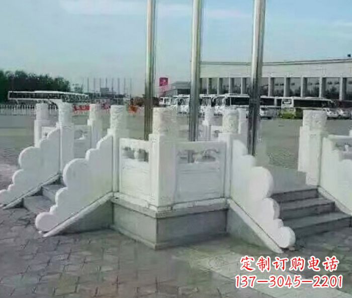 内江中领雕塑提供绚丽升旗台石雕,一种标志性的…