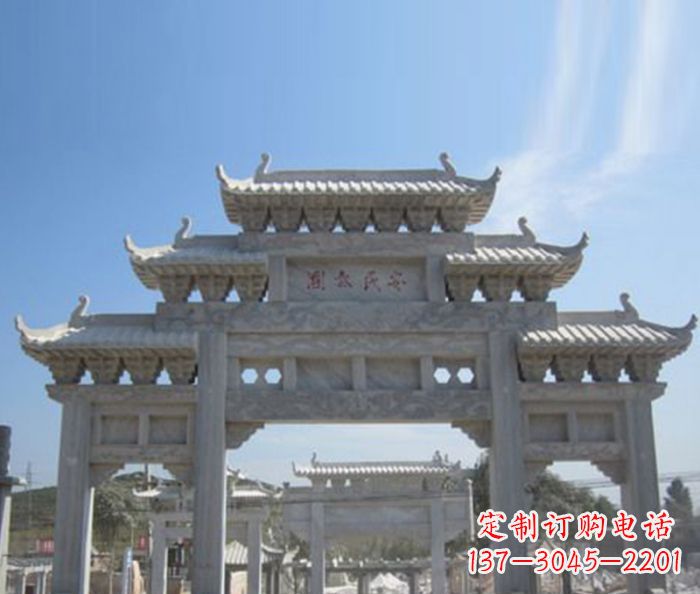 内江三门石雕牌坊精美雕塑