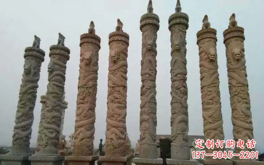 内江风格独特的盘龙石雕