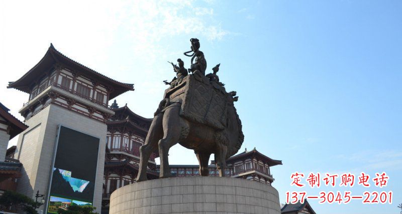 内江广场骑骆驼的古代美女景观铜雕