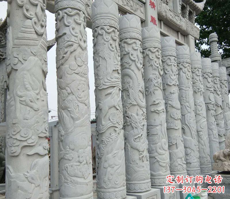 内江广场十二生肖石柱景观石雕
