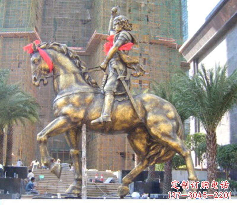 内江华丽的骑士雕塑,引人注目的西方骑马战士纪念铜雕
