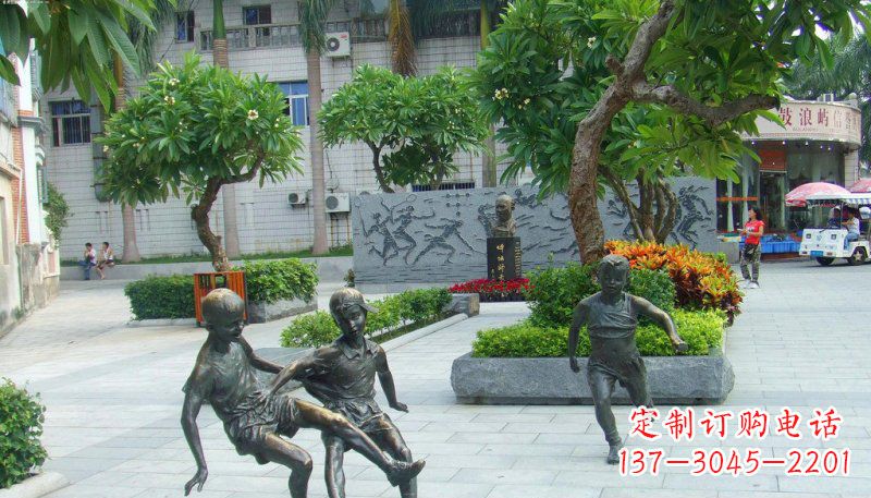 内江匠心细作,精致铜雕足球小孩