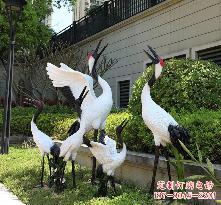 内江精致仿真的仙鹤雕塑