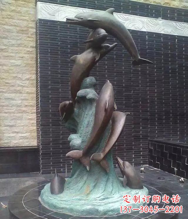 内江海豚铜雕