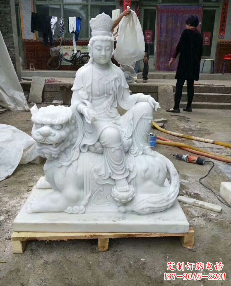 内江高端汉白玉文殊菩萨狮子雕塑