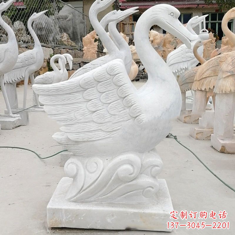 内江中领雕塑:精美的吐水天鹅雕塑