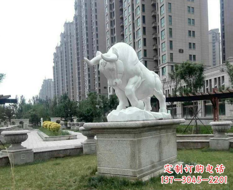 内江献给社区的精美石雕动物