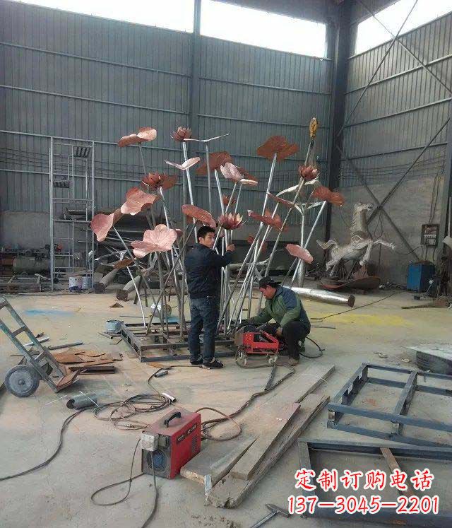 内江荷花荷叶广场景观铜雕