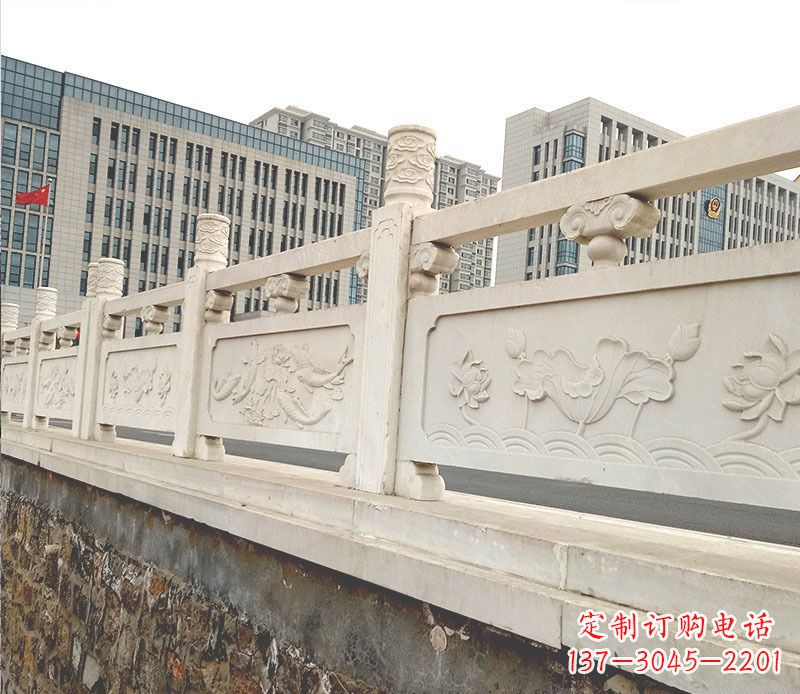 内江中领雕塑:精致的鲤鱼石浮雕石栏板石雕