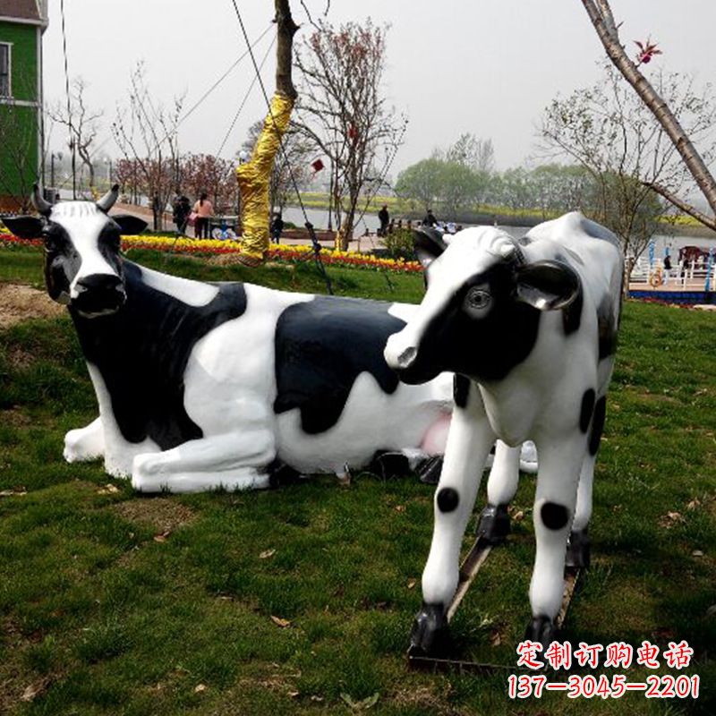 内江仿真奶牛雕塑,精致外形逼真细节