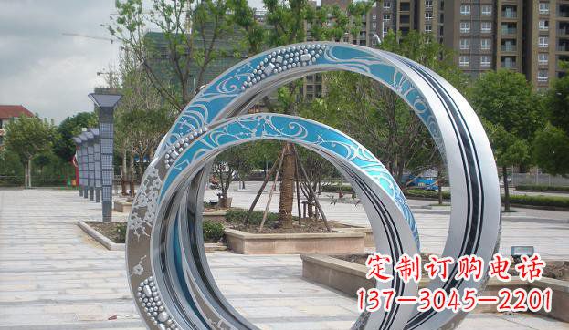 内江铸造精良的不锈钢圆环雕塑