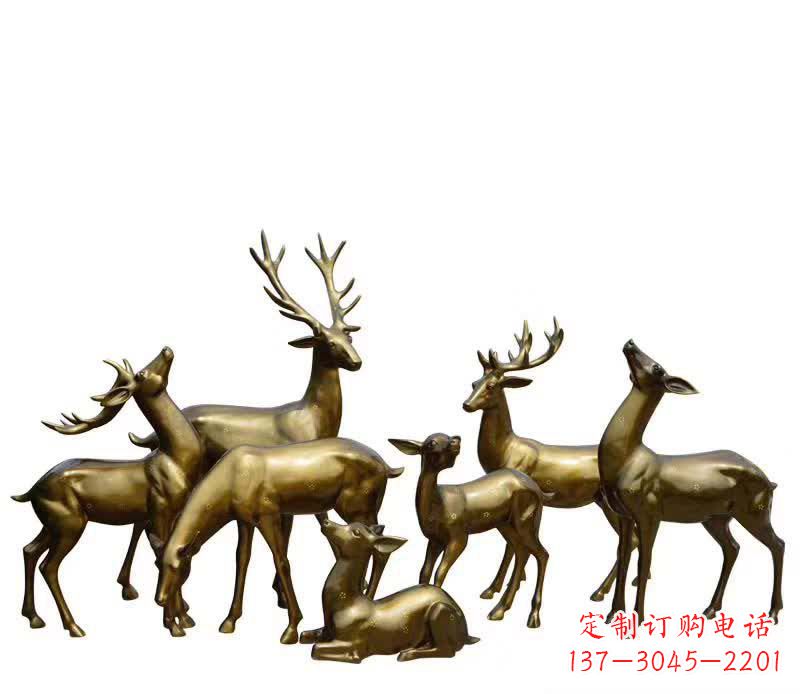 内江精致精美,欣赏黄铜色鹿群雕塑
