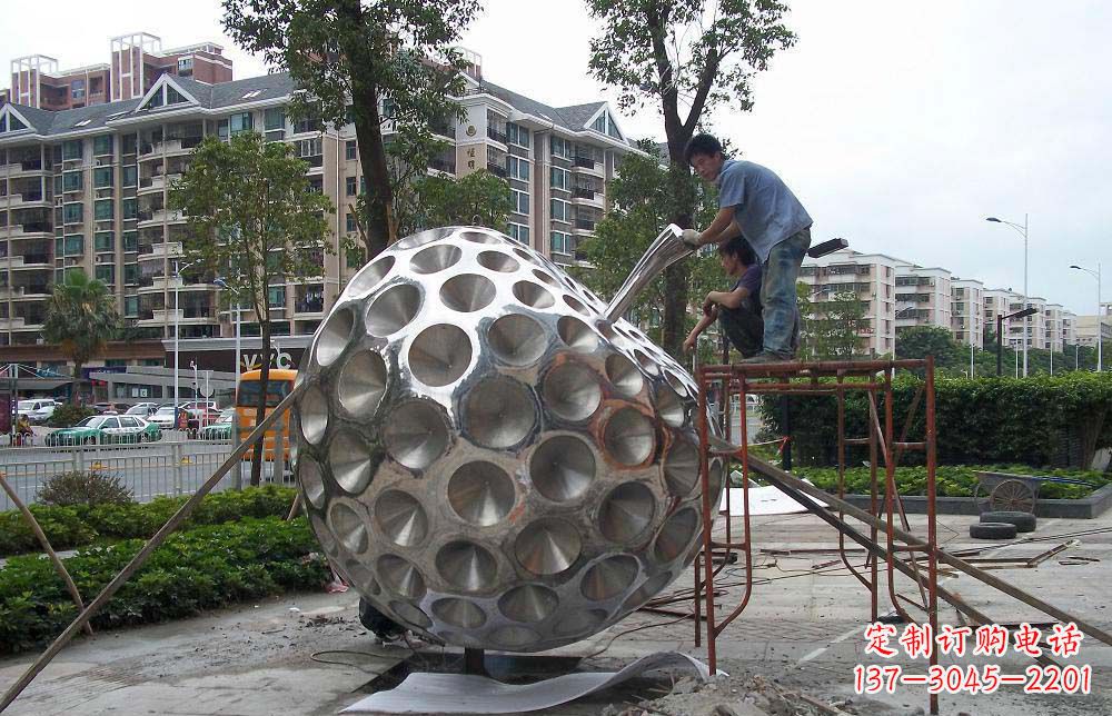 内江街边不锈钢抽象苹果雕塑