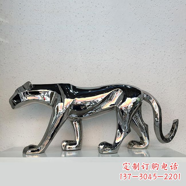 内江金钱豹不锈钢动物雕塑