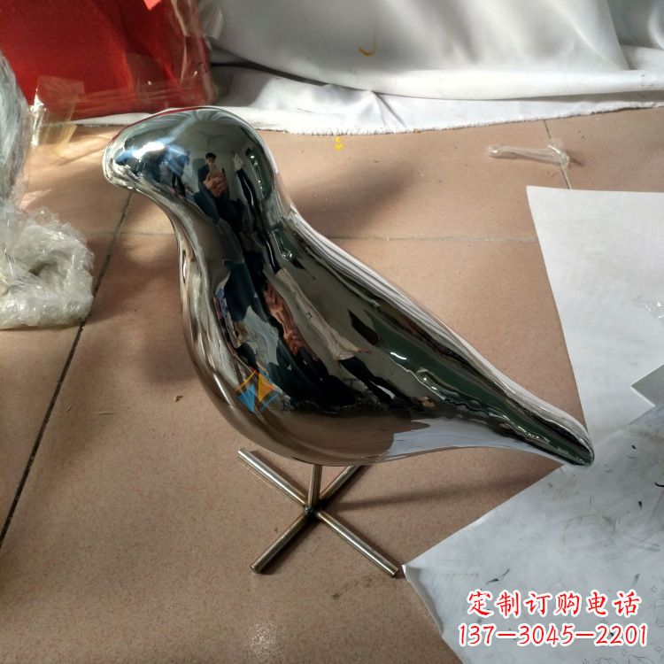 内江精致现代镜面不锈钢鸽子雕塑
