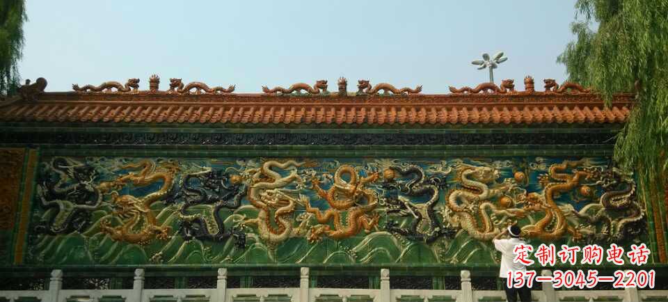 内江九龙壁景观石雕——造型精致,极致雕刻