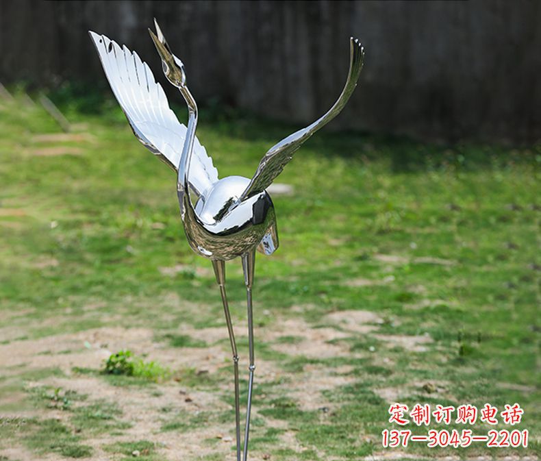 内江高端定制丹顶鹤展翅不锈钢雕塑