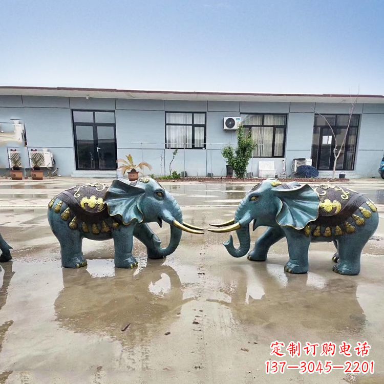 内江优雅可爱的烤漆铜雕小象