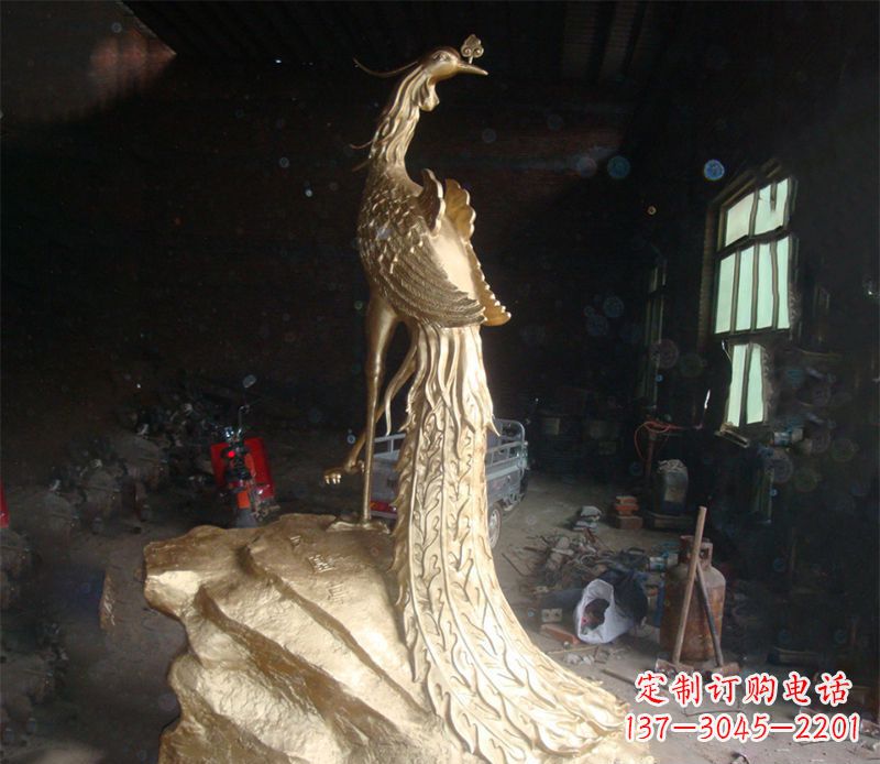内江精美制作的孔雀雕塑