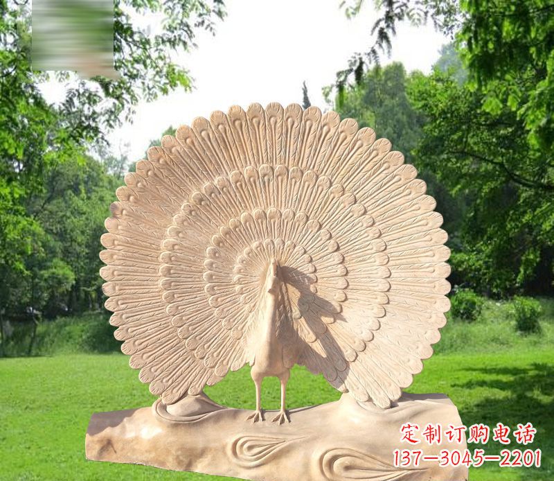 内江欣赏孔雀美感的石雕公园雕塑