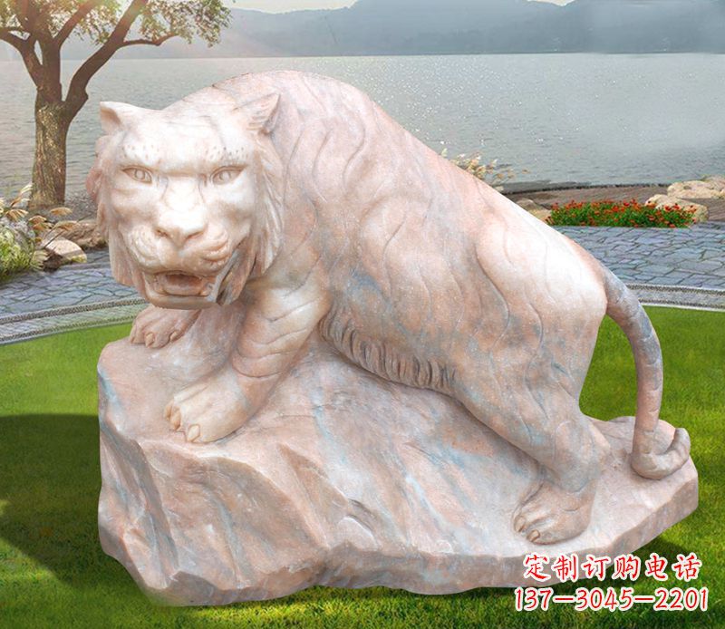 内江金灿灿的老虎石雕公园动物摆件
